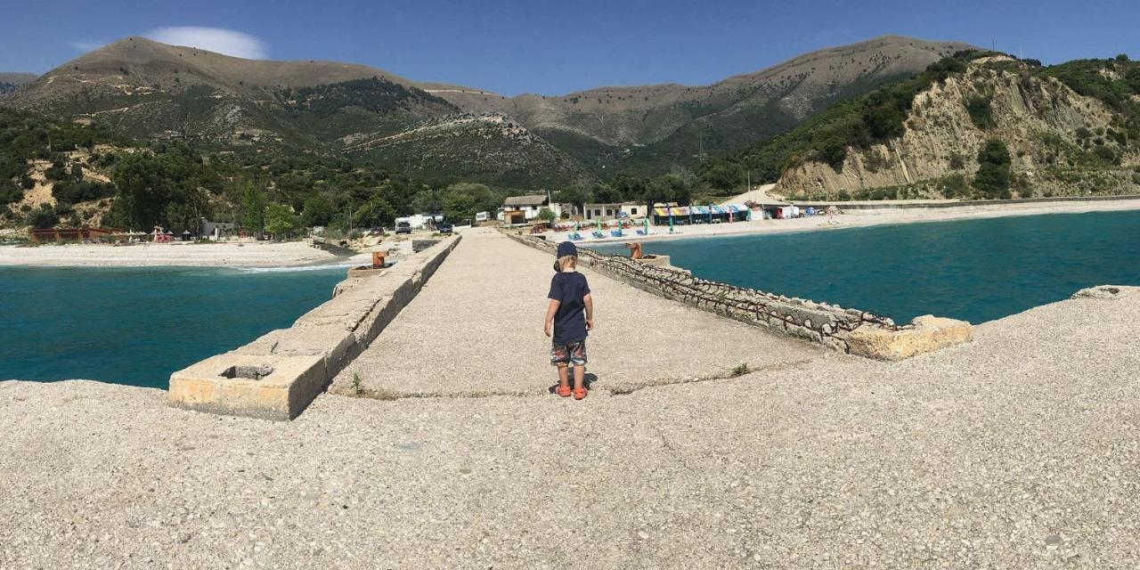 Bunec Seascape Villa Piqeras Eksteriør bilde